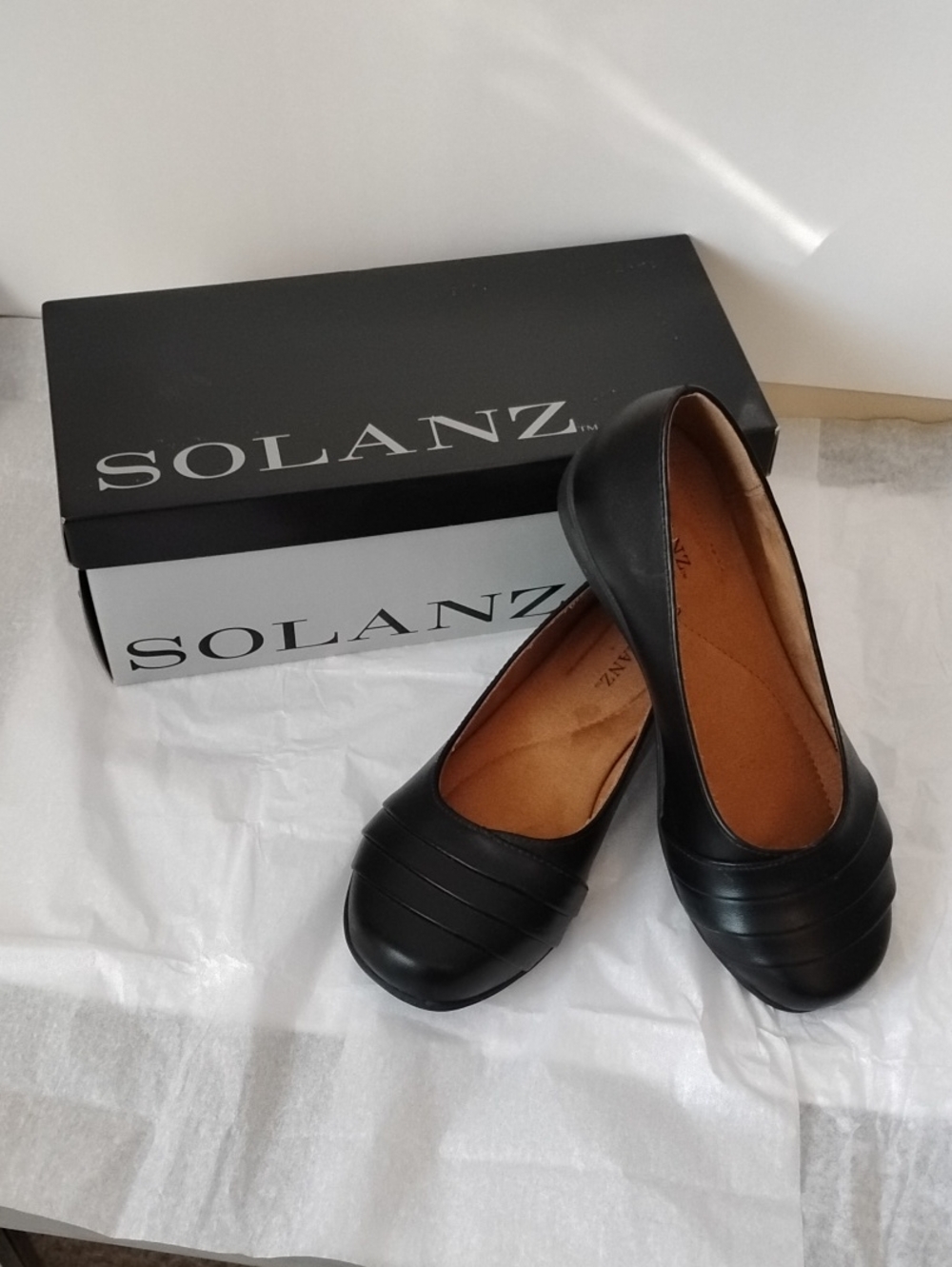 Solanz, Black Slip-On Comfort Flats, Size 8W